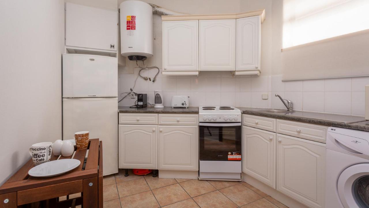 Charming 1 Bedroom Apartment In Portimao By Lovelystay Exterior foto
